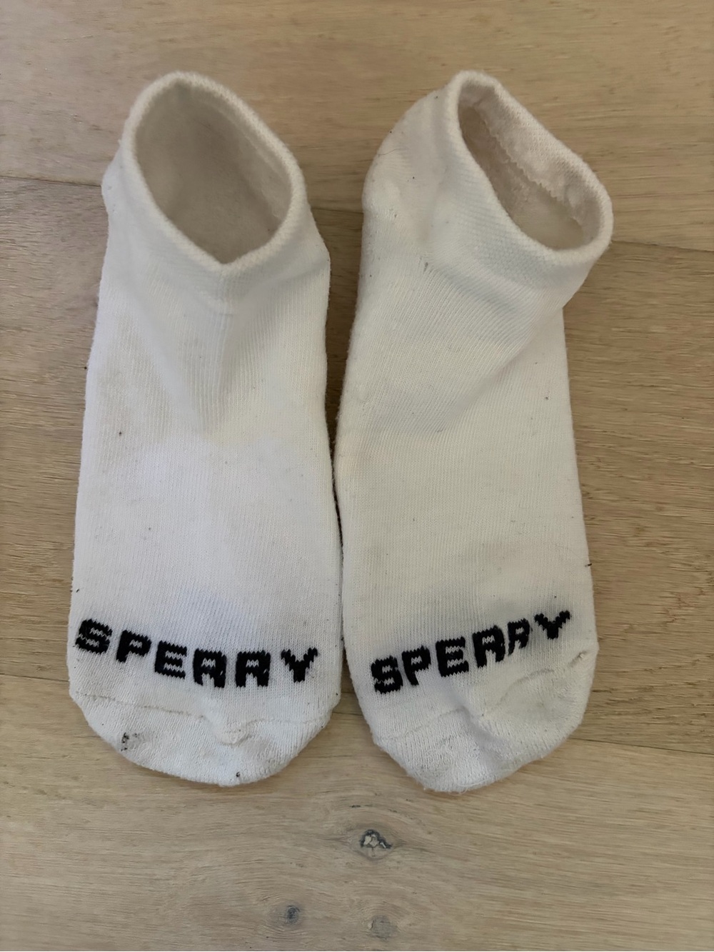 Sperry White Low-Cut No-Show Athletic Socks with Black Logo